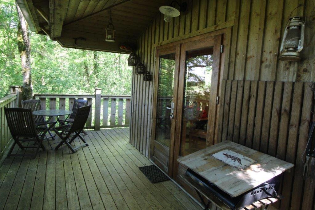 Cabane Perchee Jurassic Piscine, Spa Et Hammam Proche Des Gorges De L'Aveyron Lavaurette Buitenkant foto